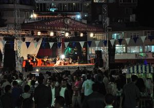 Reyhani eserleriyle anıldı